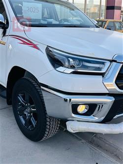 تويوتا هايلوكس